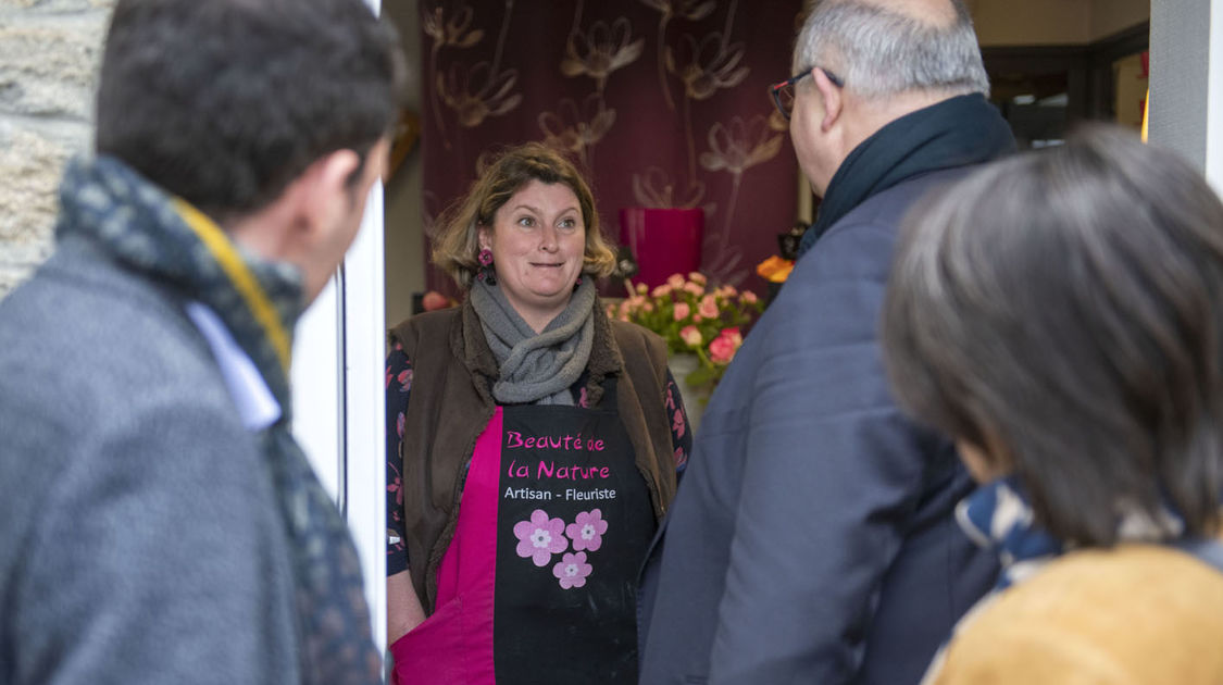 Visite des élus et des services municipaux dans le quartier du Moulin Vert le 10 avril 2019 (8)