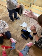 La petite balade contée (1-2 ans) : mini chiffon au musée breton