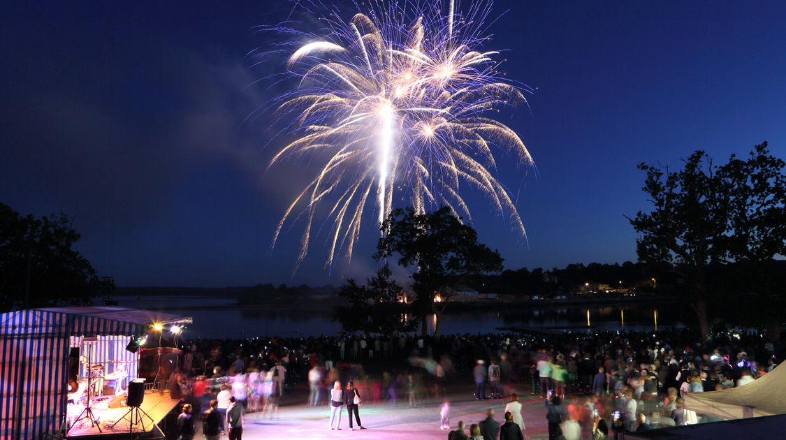 Bal et feu d’artifice du 13 juillet devant la base nautique (17)