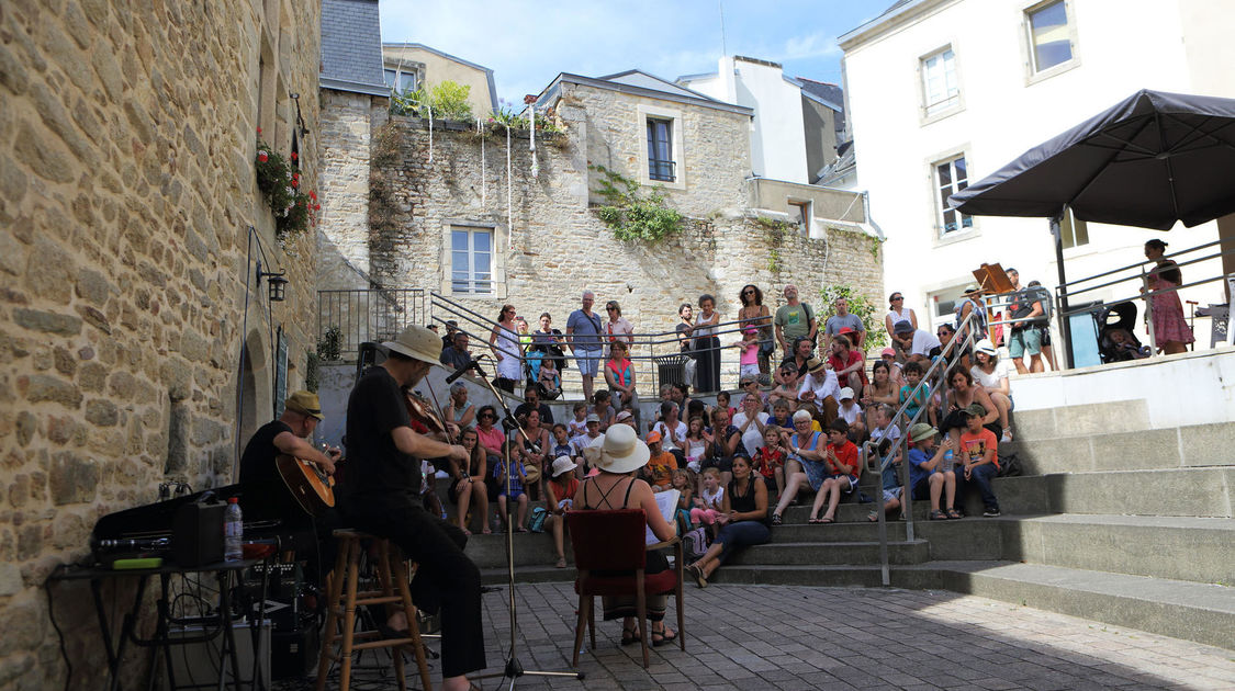 En août, les enfants sont des princes