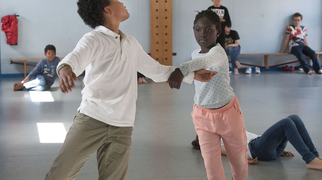 Le projet Danse avec les autres - Ecole de Penanguer - juin 2018 (11)