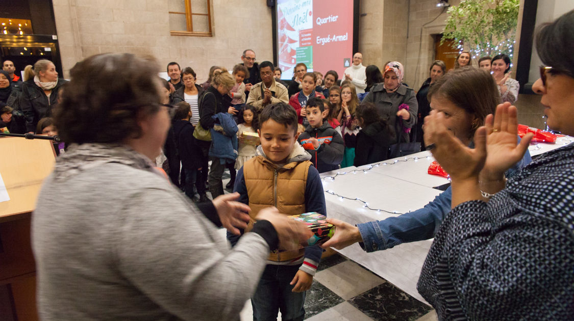 Remise des prix de la seconde édition du concours Dessine-moi Noël (8)