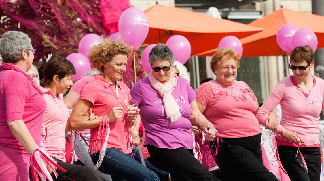 Octobre rose 2015 - Journée de prévention au dépistage du cancer du sein (1)