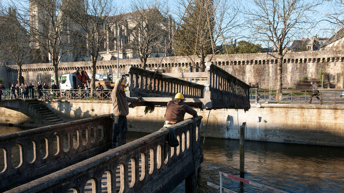 Remplacement de la passerelle Phalange d Arvor (12)