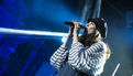 Nolwenn Leroy, casquette de marin sur la tête rend hommage à la Bretagne avec Karantez vro. Les Copains d’Abord, mercredi 5 juillet 2017.