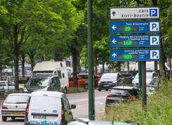 Un nouveau système pour trouver plus rapidement une place de parking 