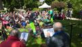 Le comédien Michaël Lonsdale et le pianiste Patrick Scheyder ont donné une représentation du spectacle des Jardins et des hommes dans le jardin du théâtre Max Jacob le 25 juin (9)