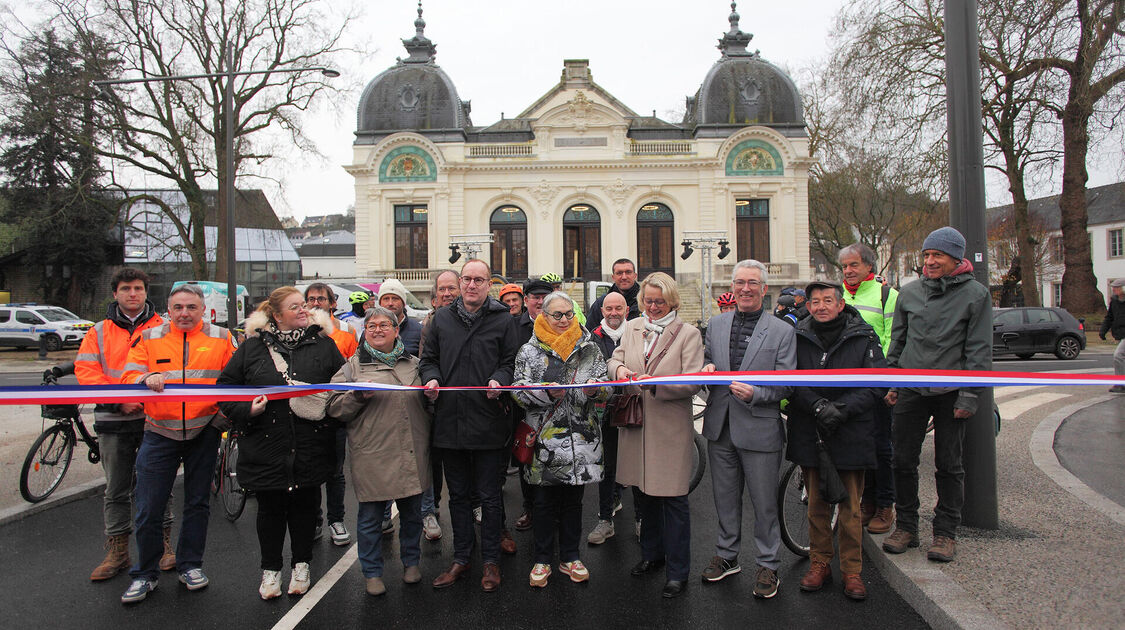 Quais de l'Odet : Inauguration du pont du Théâtre