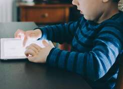Lancement d’un ambitieux projet sur l’Education aux médias et à l'information (EMI)