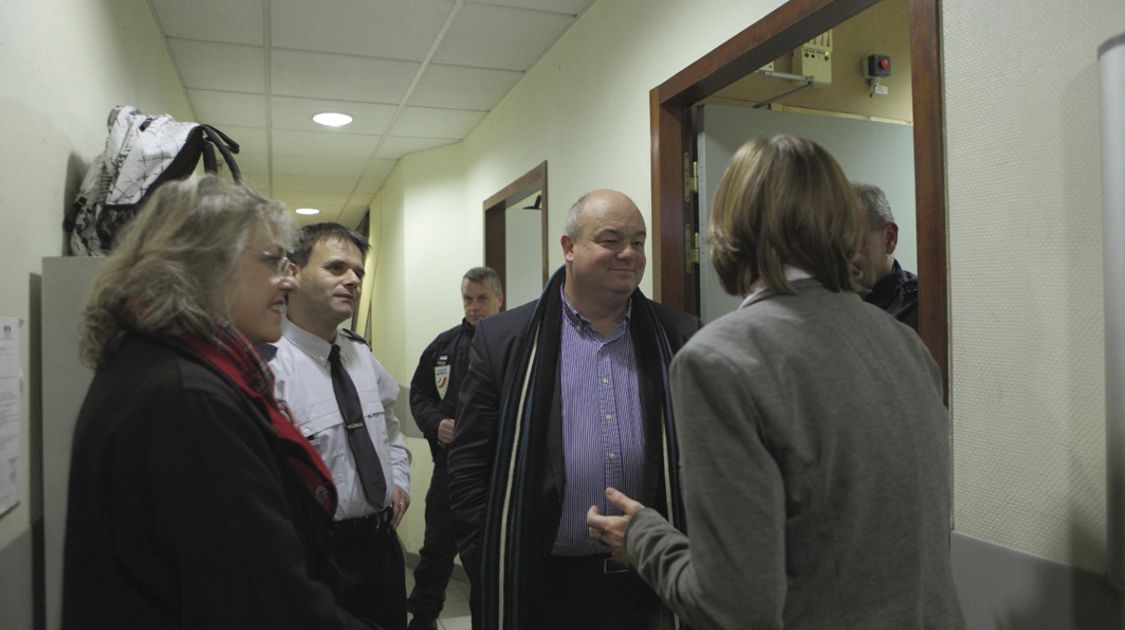 Visite du maire au commissariat - veille de noël