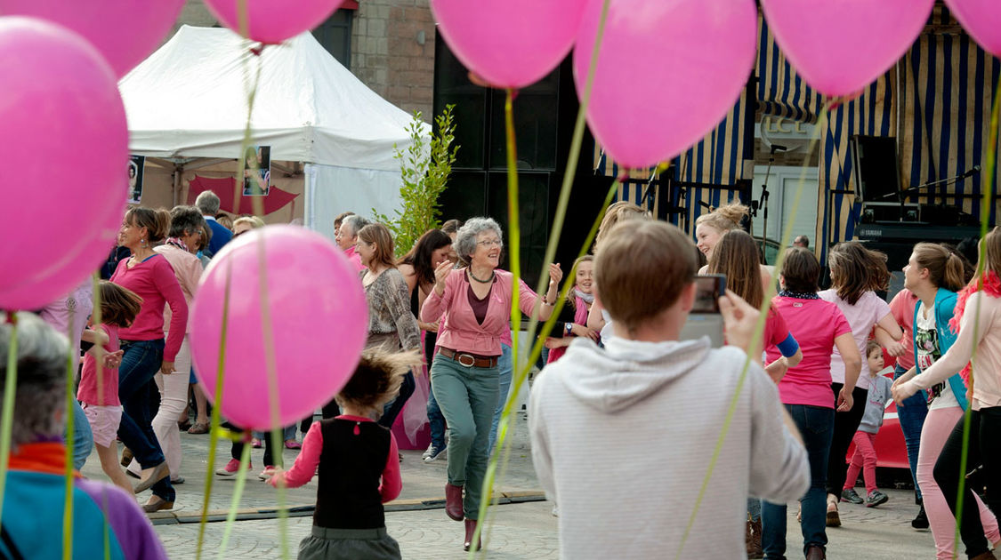 Octobre rose 2015 - Journée de prévention au dépistage du cancer du sein (10)