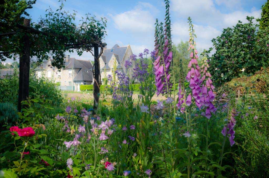 Parcs et jardins : Quimper conserve ses 4 fleurs