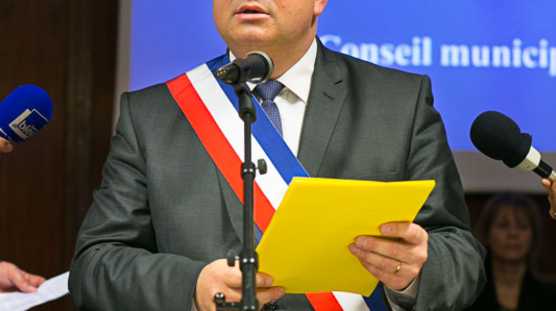 Installation du conseil municipal du 6 avril 2014 : Ludovic Jolivet, maire de Quimper