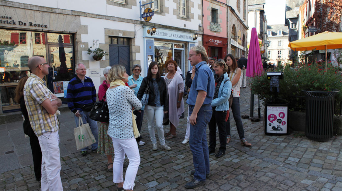 Visite guidée de la ville pour les nouveaux Quimpérois.