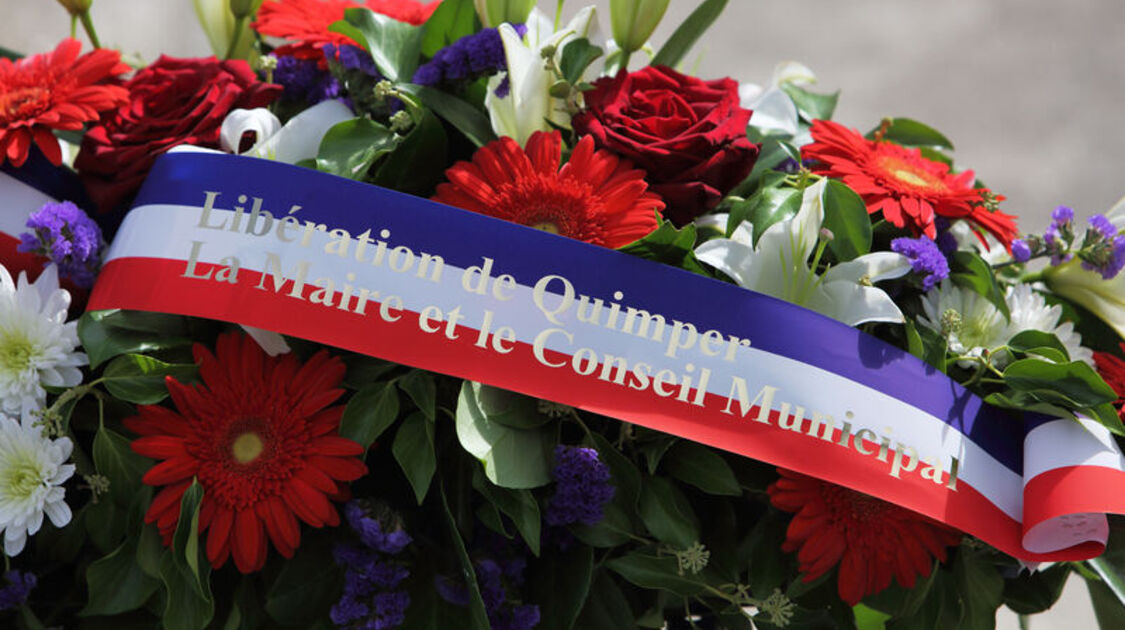 Cérémonie commémorative du 82ème anniversaire de la libération de Quimper Esplanade F.Mitterrand