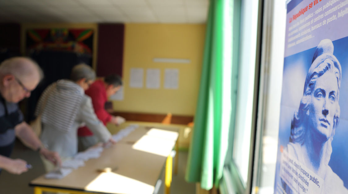 Premier tour de la présidentielle à Quimper le dimanche 23 avril 2017 (27)