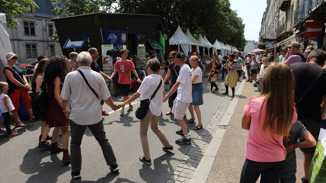 Danse improvisée sur les quais (8)