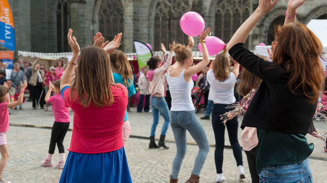 Octobre rose 2015 - Journée de prévention au dépistage du cancer du sein (8)