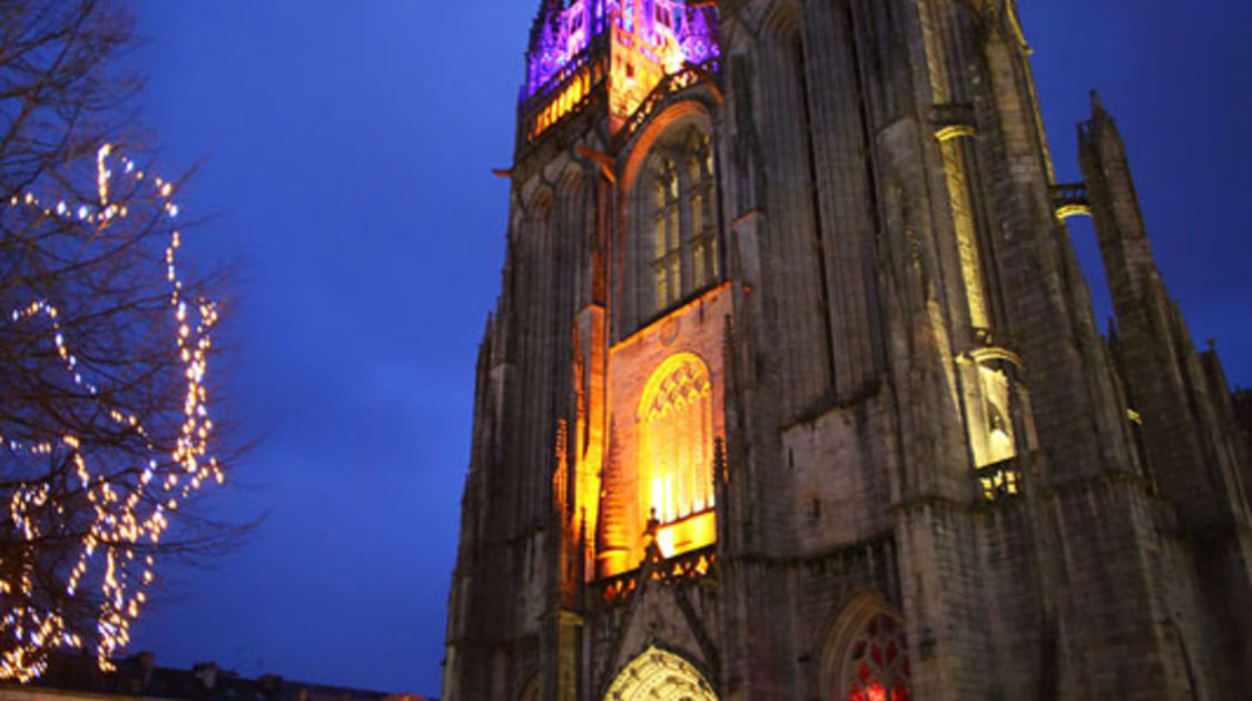 ILLUMINATIONS CATHEDRALE 2020 0007