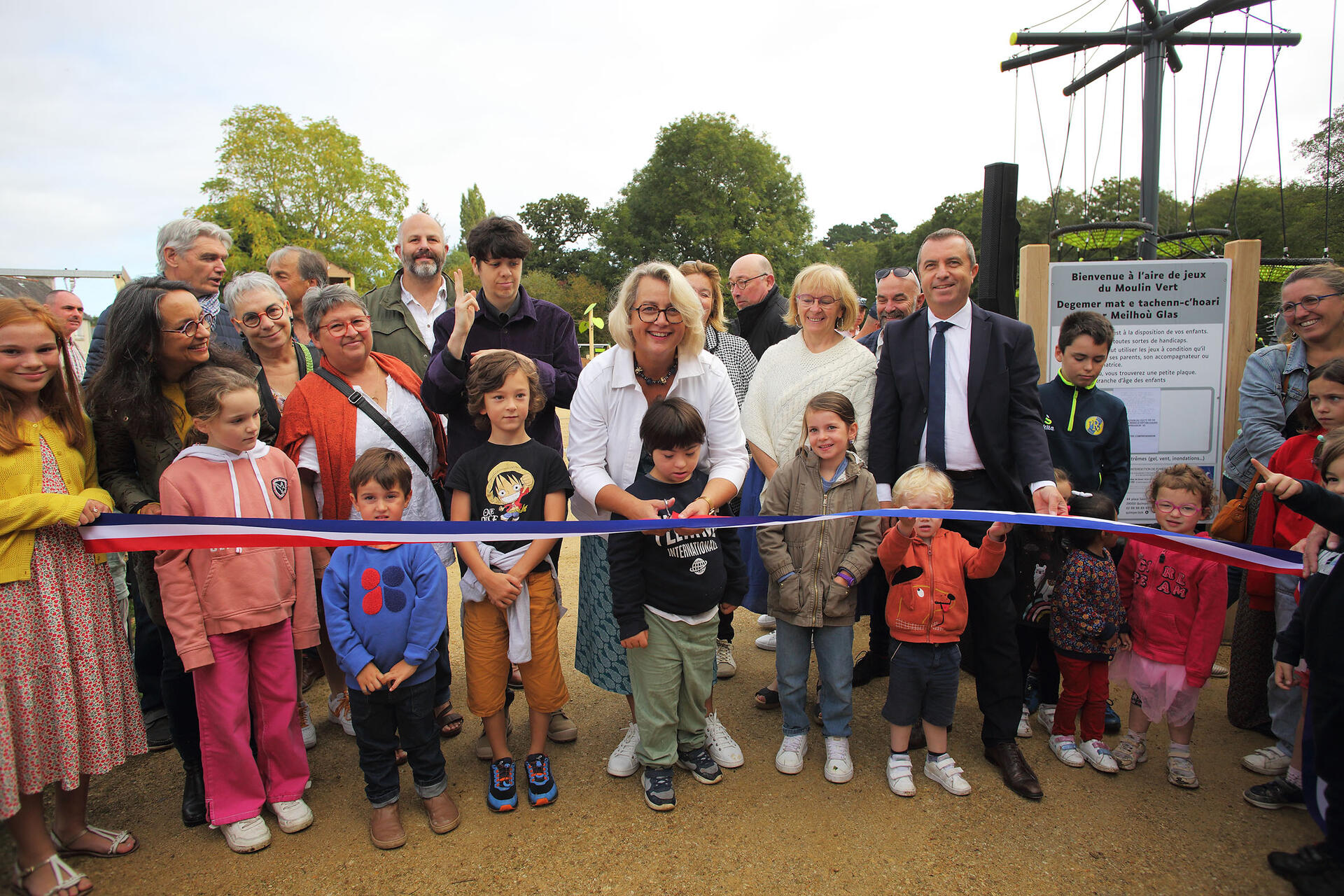 Inauguration aire de jeux du Moulin Vert