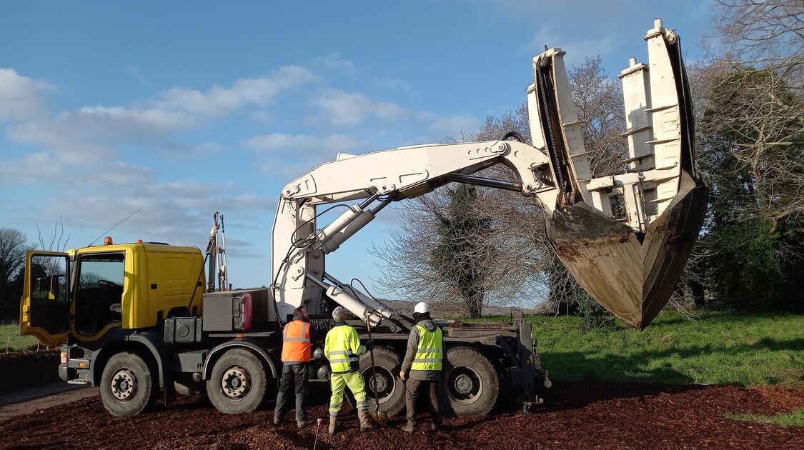 Gare-Parc : transplantation d’arbres au Corniguel