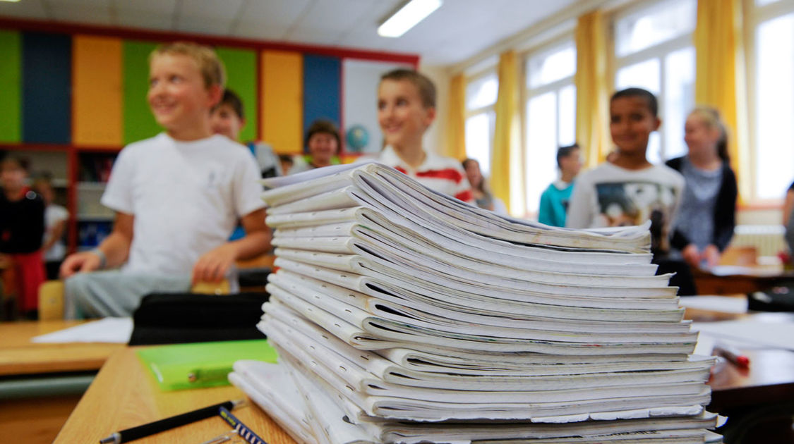 Mardi-2-septembre-2014---Rentrée-des-classes---Visite-du-maire-Ludovic-Jolivet-(33)