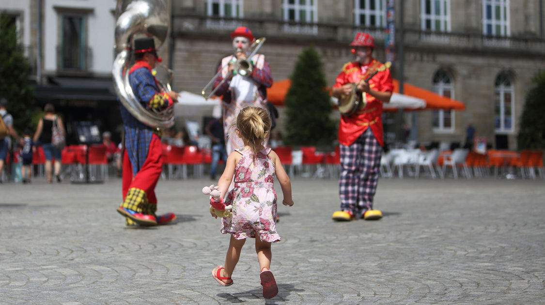 En août, les enfants sont des princes