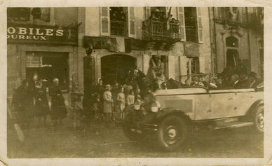 Gaston Doumergue et le maire Edouard Menez 