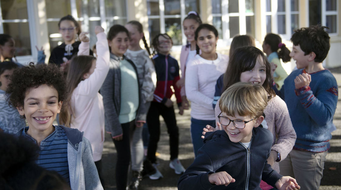 Les Agents Territoriaux Spécialisés des Ecoles Maternelles (ATSEM) interviennent dans les classes de maternelle afin d’assister le personnel enseignant dans des missions d’accueil, d’animation et d’hygiène des très jeunes enfants. 