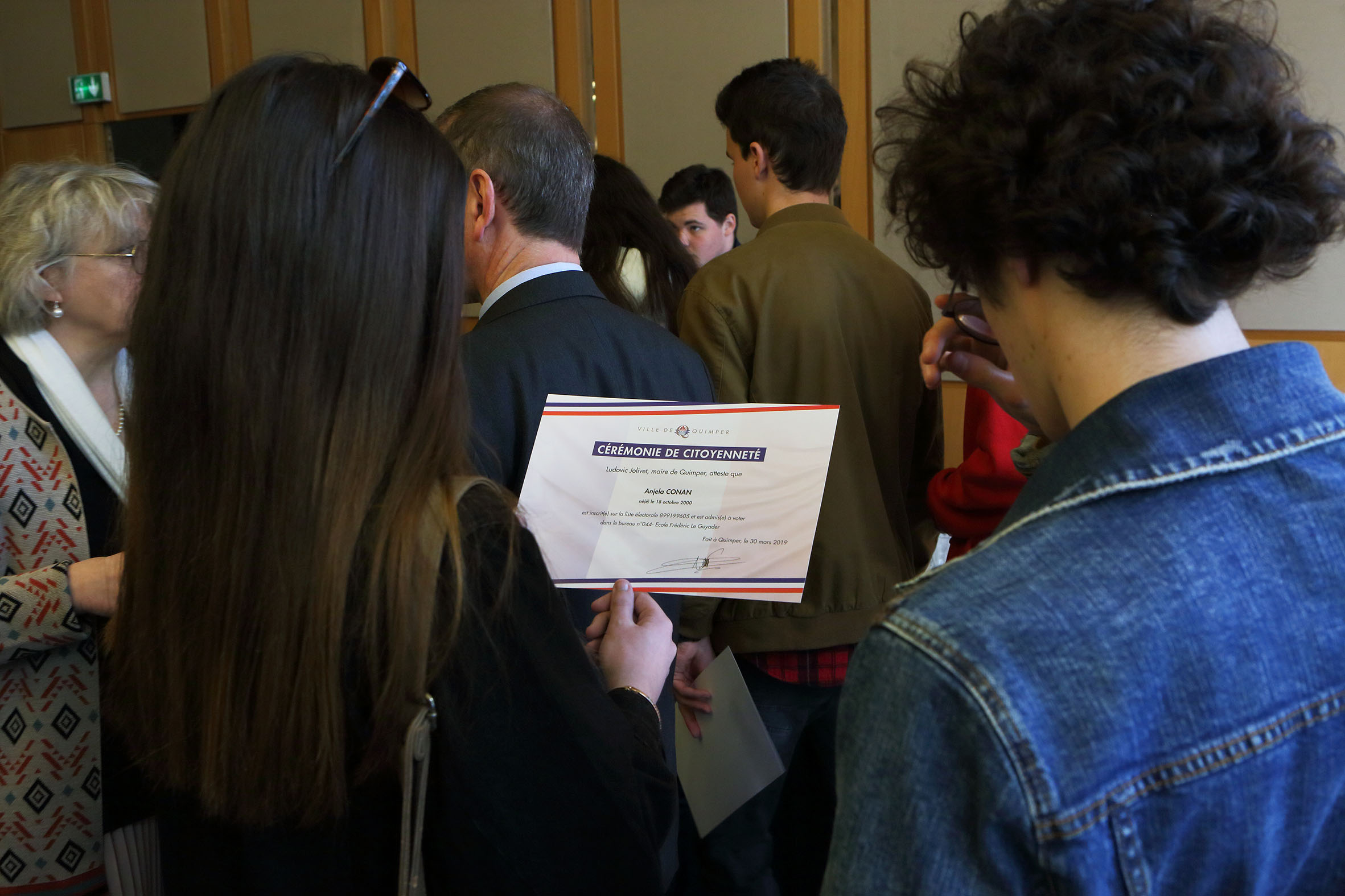Cérémonie de citoyenneté : remise des cartes électorales aux jeunes Quimpérois