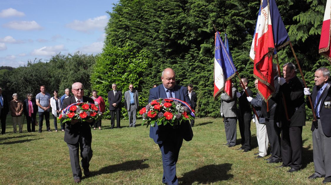 Commémoration du souvenir des résistants morts aux fermes du Guellen, Penhoat et Kergrenn (12)