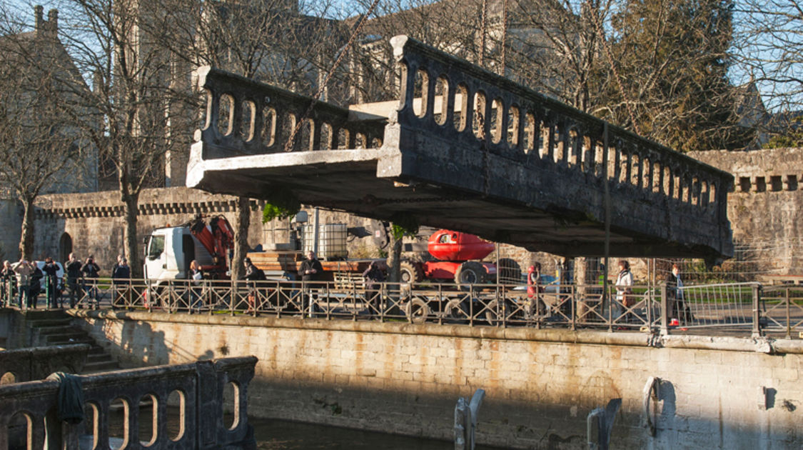 Remplacement de la passerelle Phalange d Arvor (13)