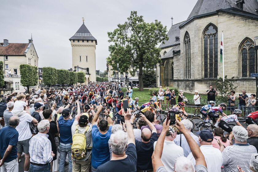 Les Reines du Tour : Le Tour de France Femmes et le Festival de Cornouaille, dimanche 27 juillet 2025