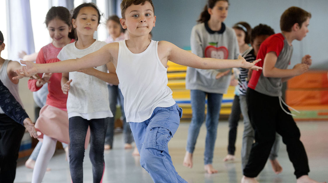 Le projet Danse avec les autres - Ecole de Penanguer - juin 2018 (1)