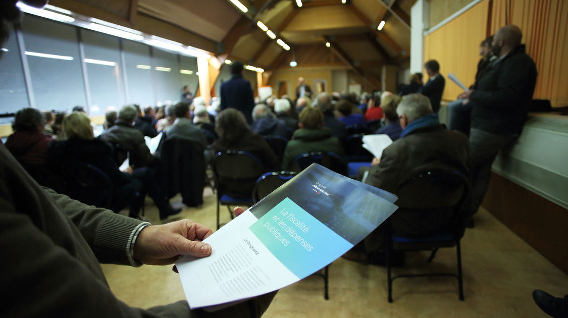 Première réunion dans le cadre du Grand débat - Fiscalité et dépenses publiques - Vendredi 1er février 2019 (4)