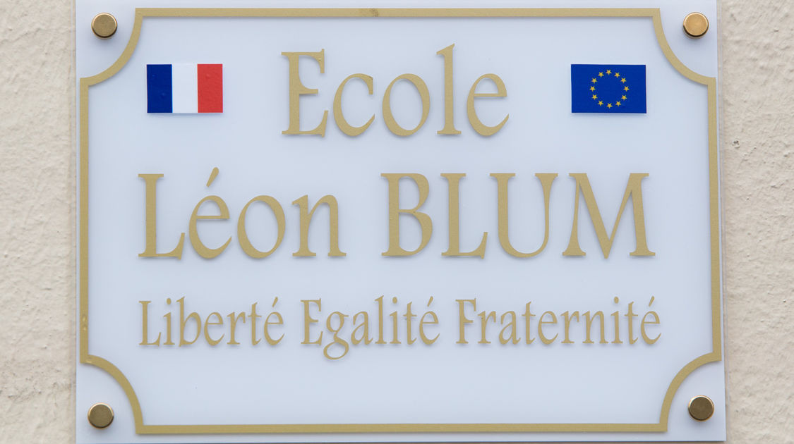 A la demande des élèves de CE2, la devise de la République est désormais affichée à l'école Léon Blum.