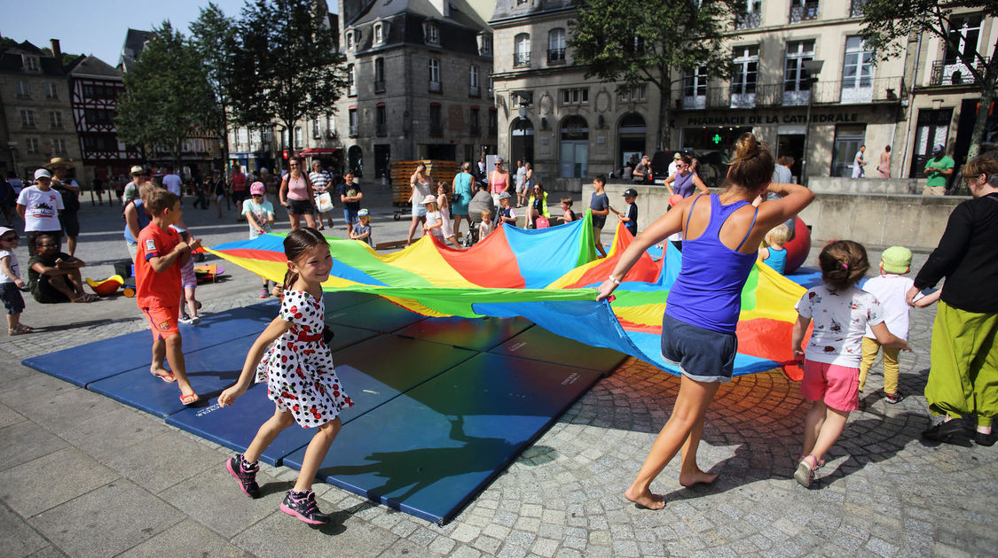 En août, les enfants sont des princes