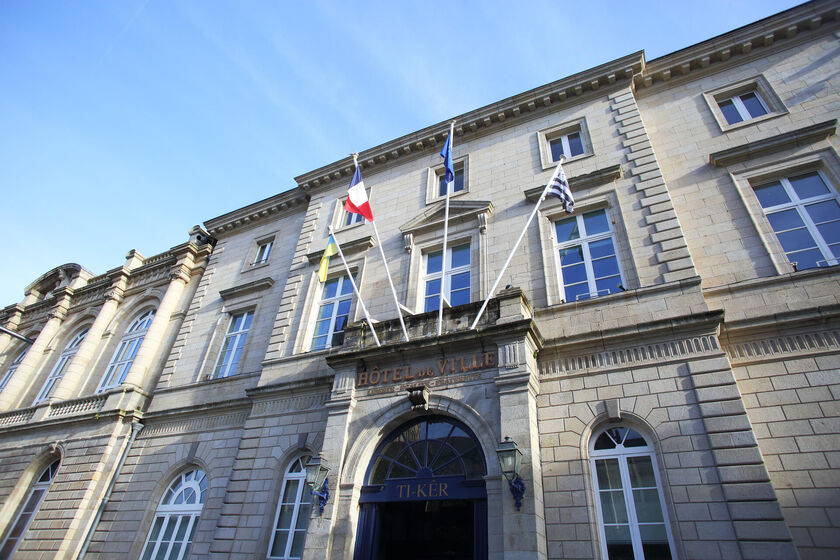 L'Association des Maires de France appelle au rassemblement