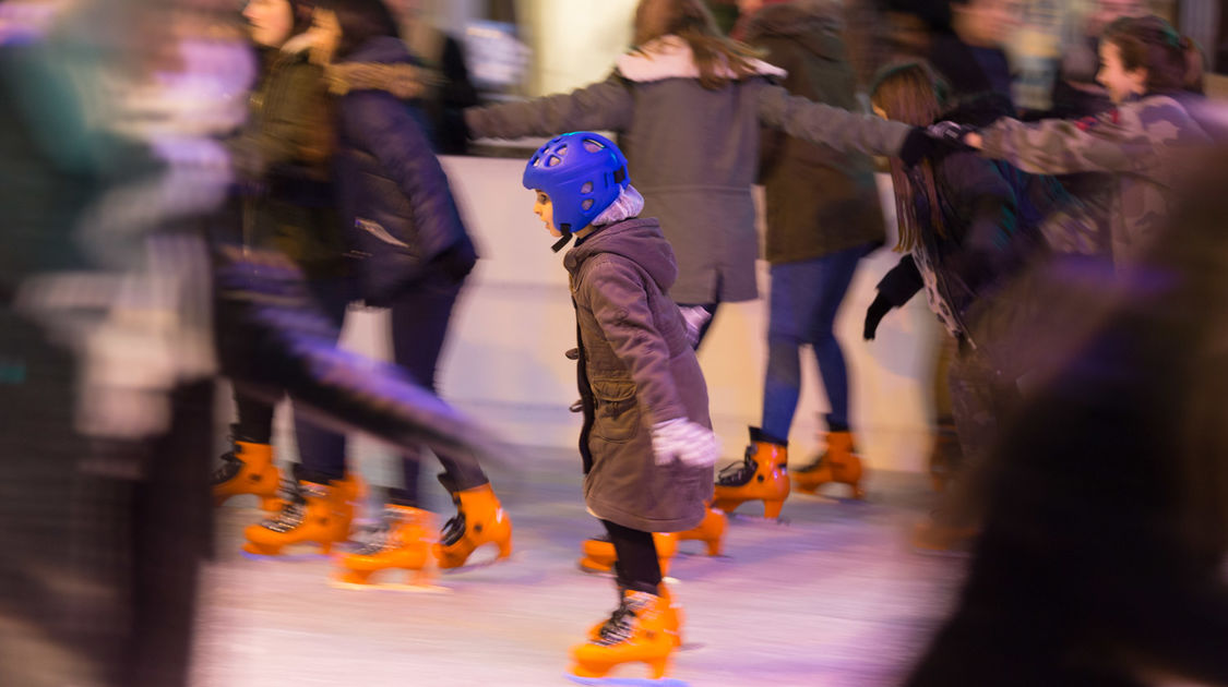 Inauguration de la patinoire place Saint-Corentin le 9 décembre 2016 (6)
