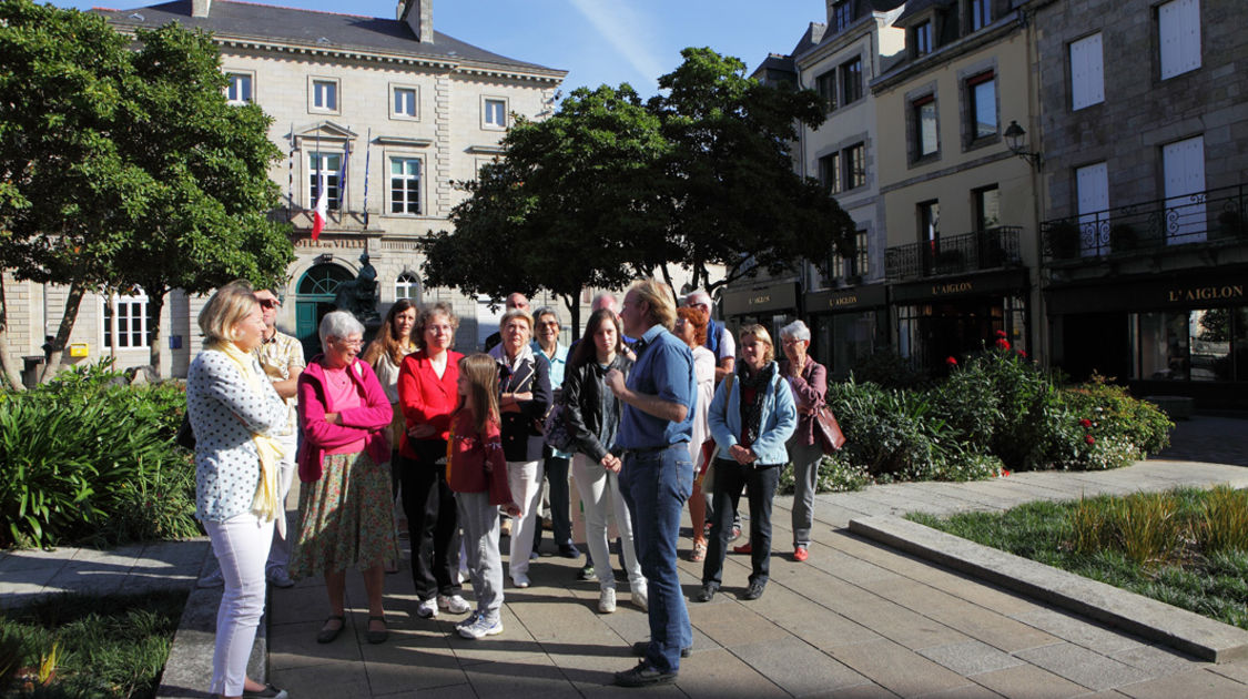 Visite guidée de la ville pour les nouveaux Quimpérois.