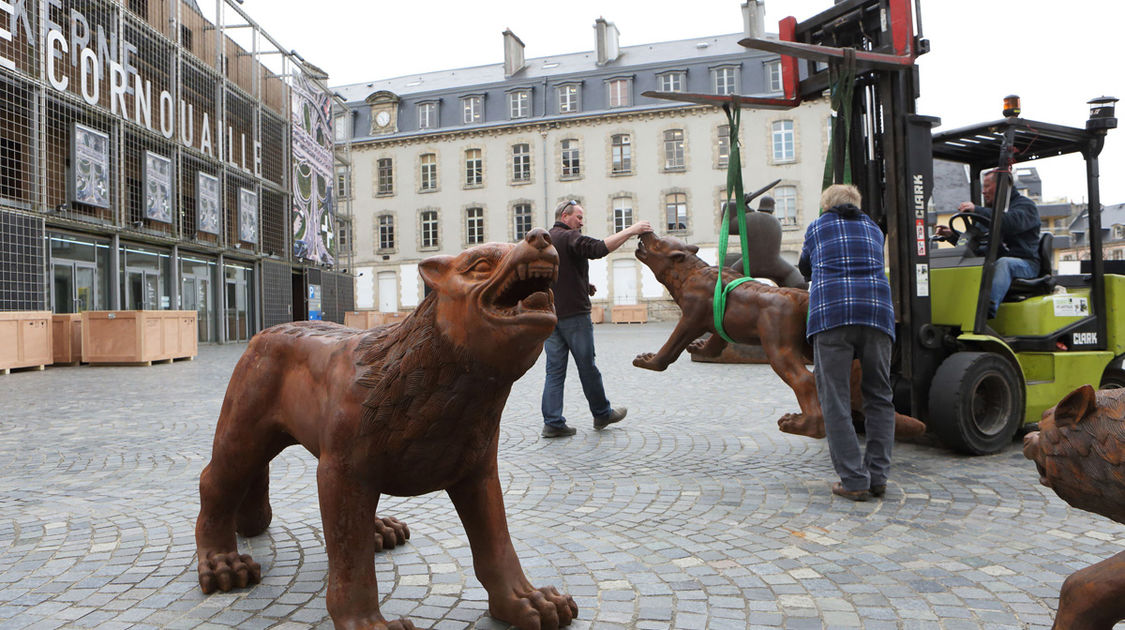 Les loups arrivent au bout du monde (5)