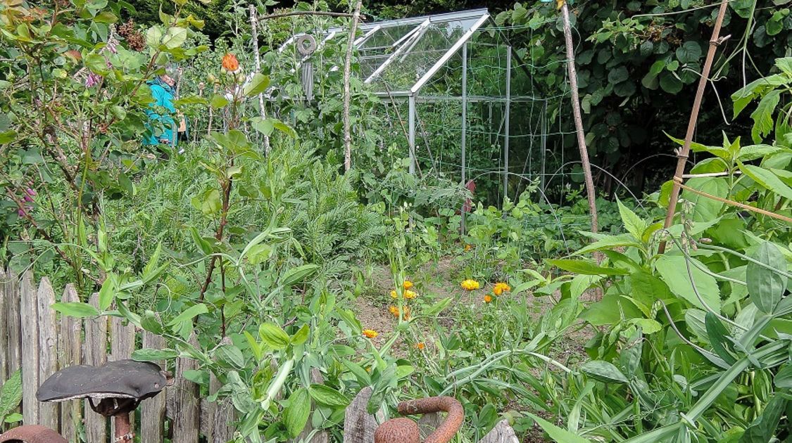 Catégorie 10 - Jardin potager fleuri - 1er prix - Anne Longelin et Yvon Peron