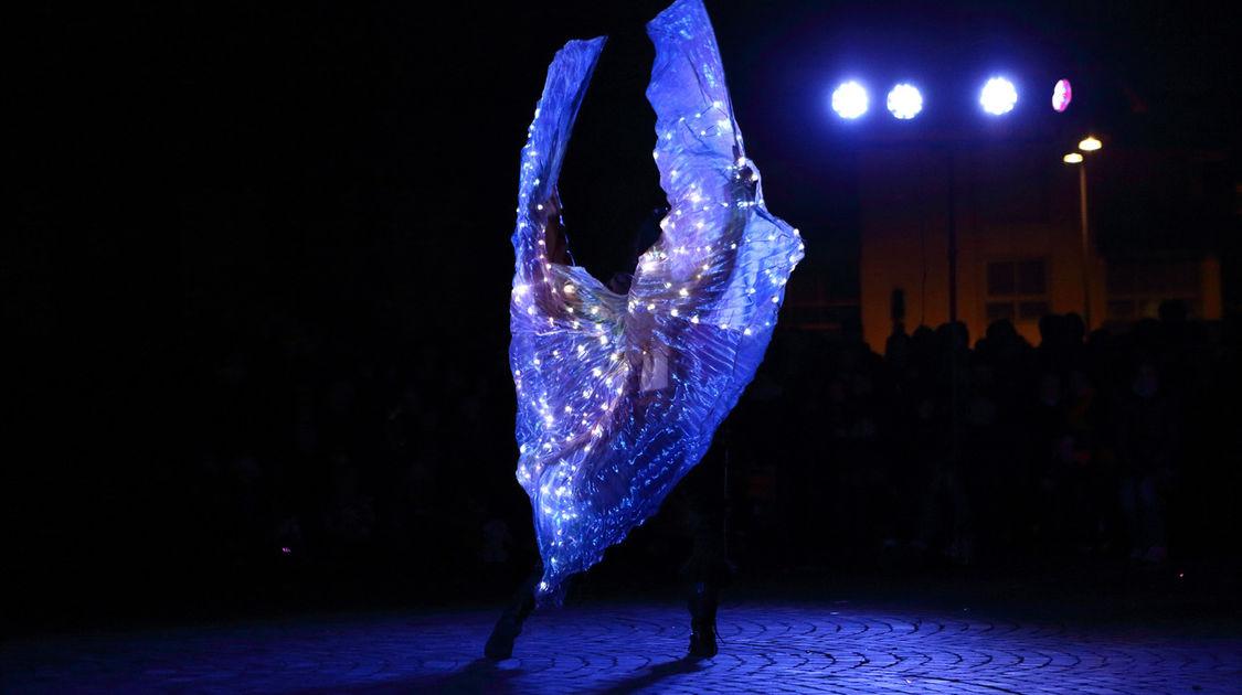 La Caravane des lumières spectacle de rue dans le cadre des Échappées de Noël, le 28 décembre 2016 (1)