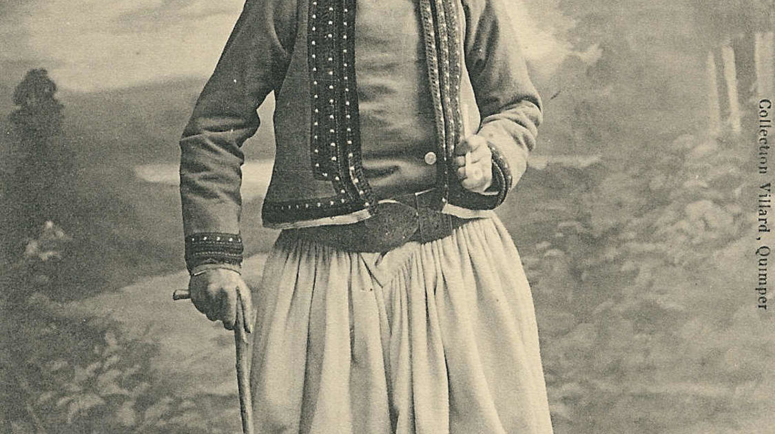 Vêtement porté par les paysans entre 1890 et 1900