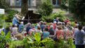 Le comédien Michaël Lonsdale et le pianiste Patrick Scheyder ont donné une représentation du spectacle des Jardins et des hommes dans le jardin du théâtre Max Jacob le 25 juin (13)