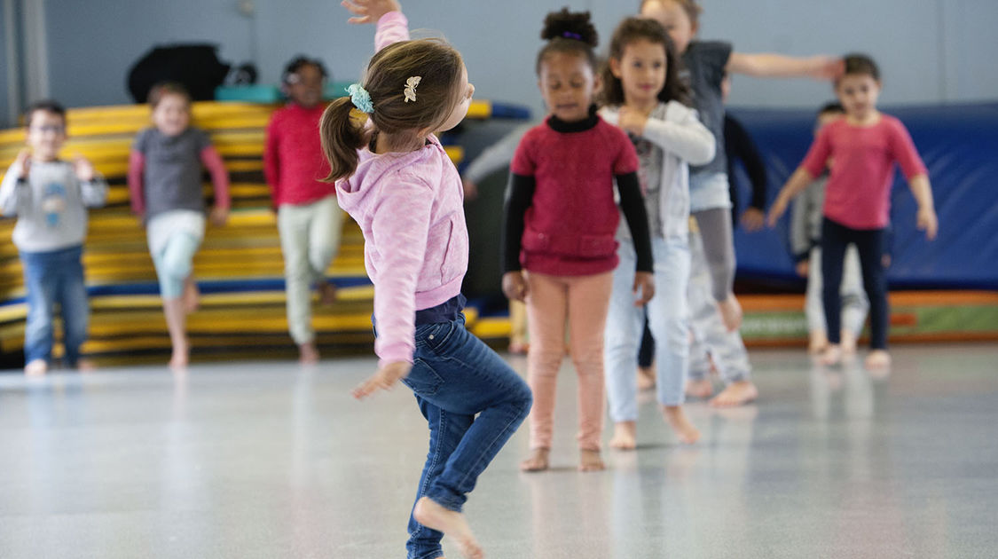 Le projet Danse avec les autres - Ecole de Penanguer - juin 2018 (27)