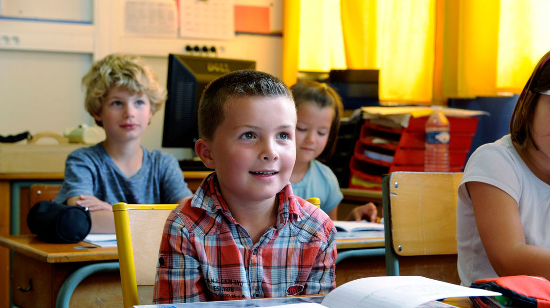 Mardi-2-septembre-2014---Rentrée-des-classes---Visite-du-maire-Ludovic-Jolivet-(29)