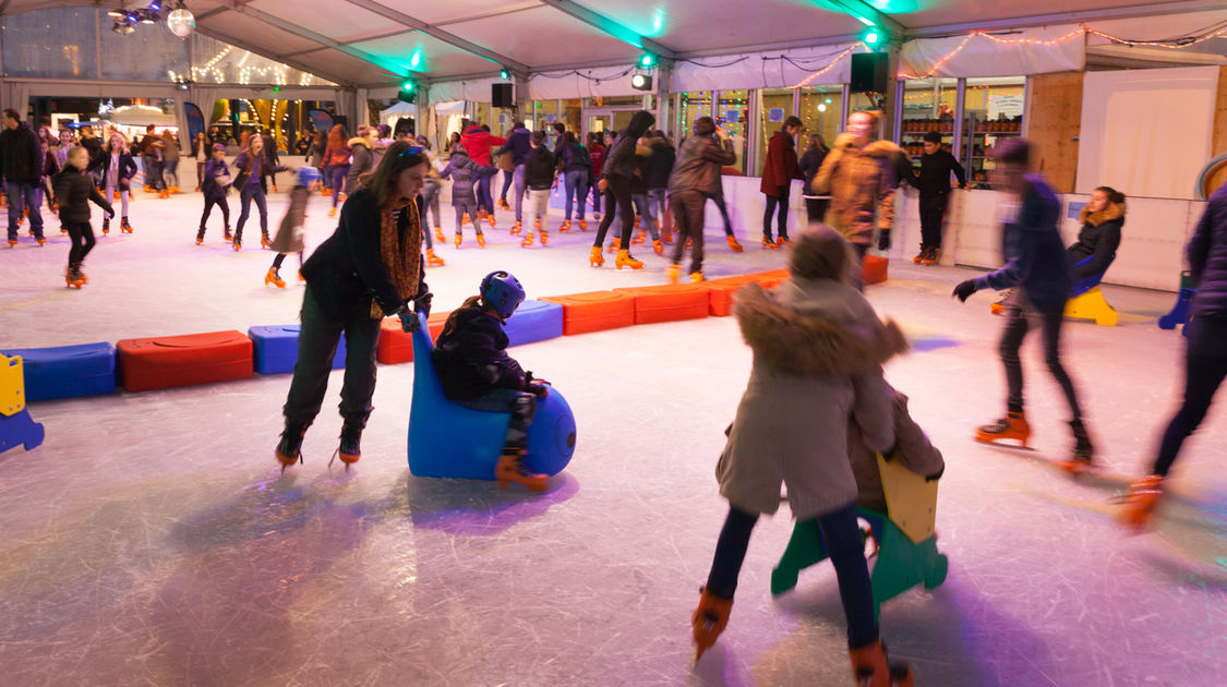 Inauguration de la patinoire place Saint-Corentin le 9 décembre 2016 (5)