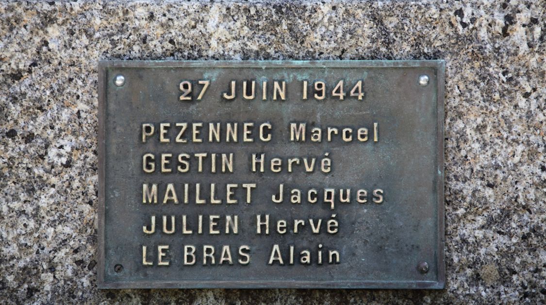 Commémoration du souvenir des résistants morts aux fermes du Guellen, Penhoat et Kergrenn (11)