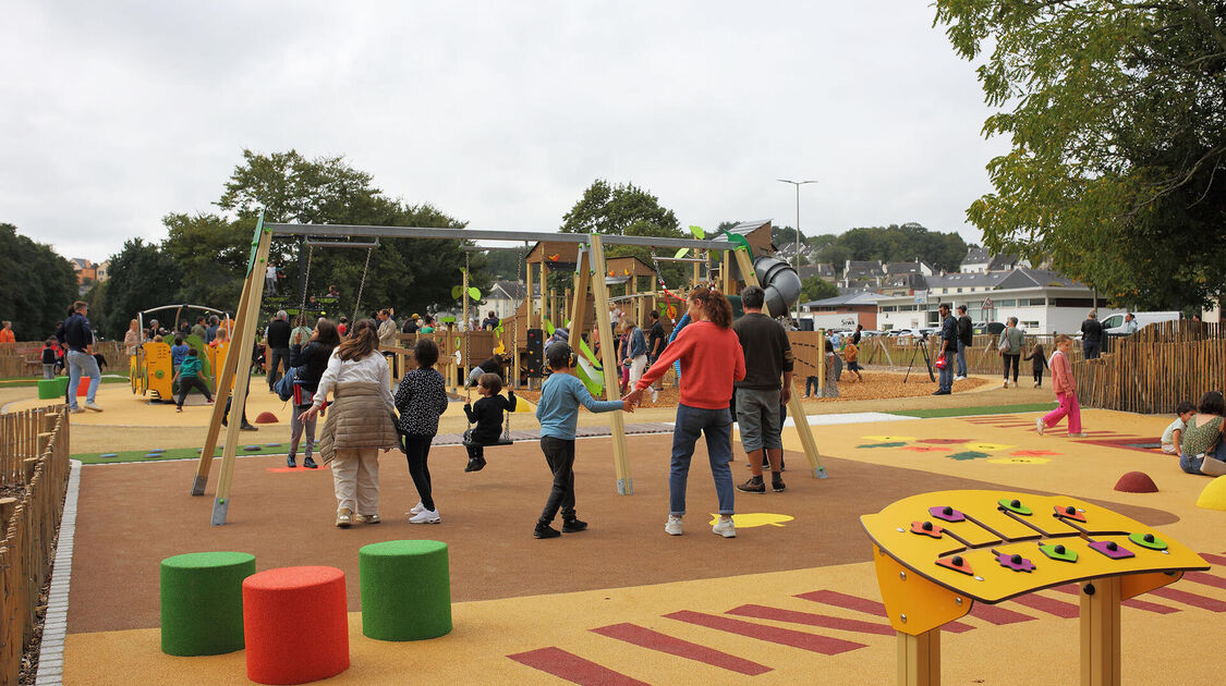 Inauguration aire de jeux du Moulin Vert